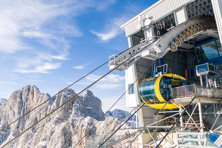 Suspension bridge & "stairway to nothingness" - Imprese #2.11 | © Alexander Klünsner
