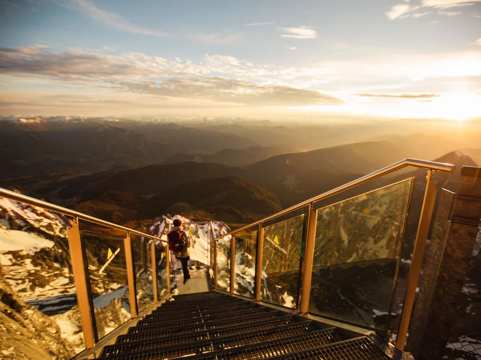 Magischer Sonnenuntergang am Dachstein | © Benjamin Bischofer