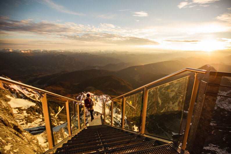 Magischer Sonnenuntergang am Dachstein | © Benjamin Bischofer