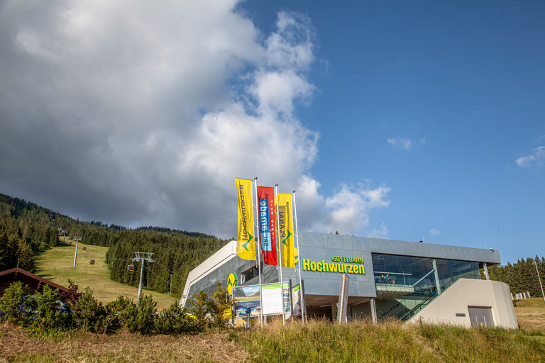 Die moderne Talstation der Hochwurzen Gipfelbahn. | © Planai/Kovacsics