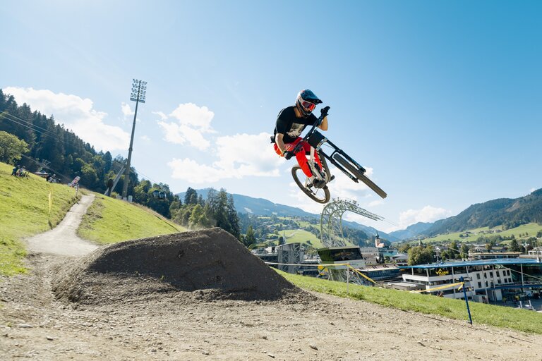 Die High Five Challenge - Finish Area Bikepark Schladming | © Pflanzl Media