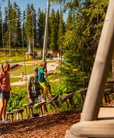 Almmotorik Station im Hopsiland Planai | © Christine Höflehner Almmotorik Station im Hopsiland Planai | © Christine Höflehner