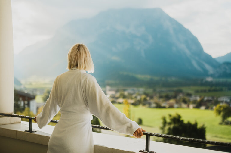 Grimmingblick im IMLAUER Schloss Hotel Pichlarn | © Richard Schabetsberger