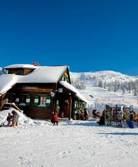 Winterlicher Einkehrschwung in der Dornbuschhütte | © Dornbusch