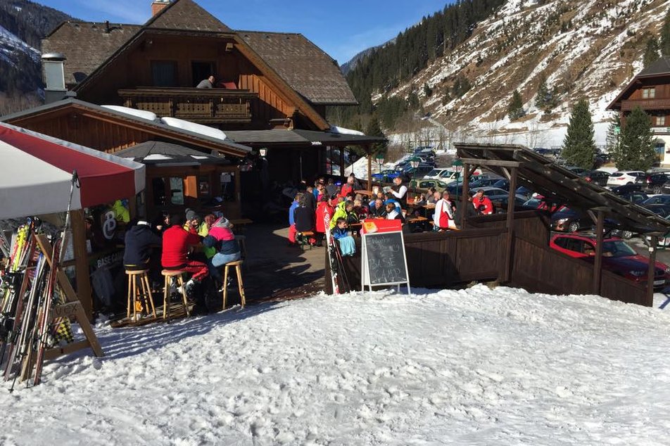 Einkehrschwung im Base Camp | © Base Camp