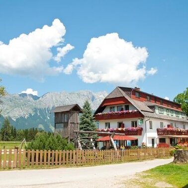 Aussenansicht Sommer  | © Gasthof Pürcherhof