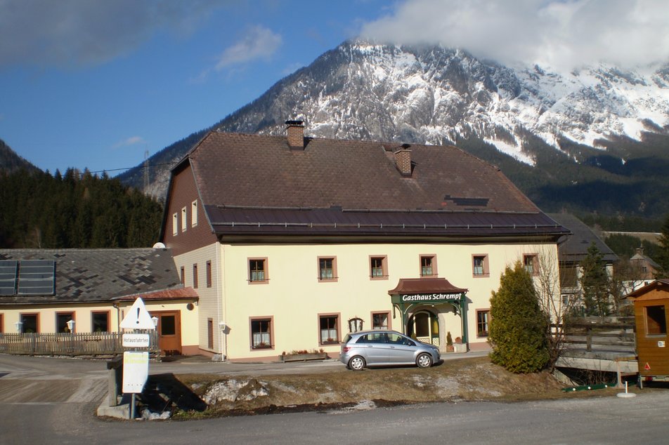 Landgasthof Schrempf aussen | © Landgasthof Schrempf Landgasthof Schrempf - Imprese #1 | © Landgasthof Schrempf