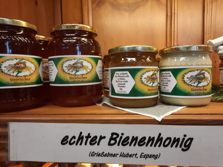 Petrol station - shop - café - Land lebt auf! - Imprese #2.3 | © Tankstelle - Lebensmittelgeschäft - Bistro - Land lebt auf!