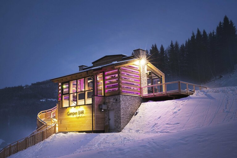 Gumpenbar bei Nacht | © Hotel Höflehner