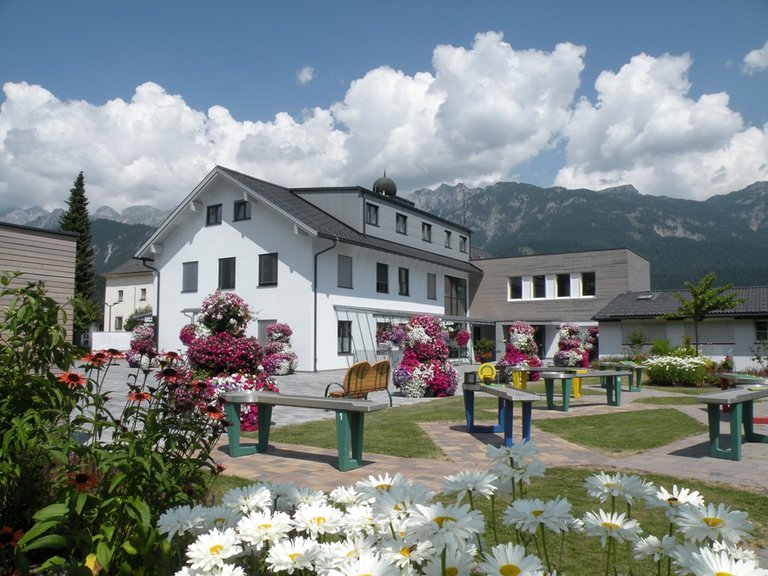 Rathaus mit Pit-Pat-Anlage | © Marktgemeinde Haus