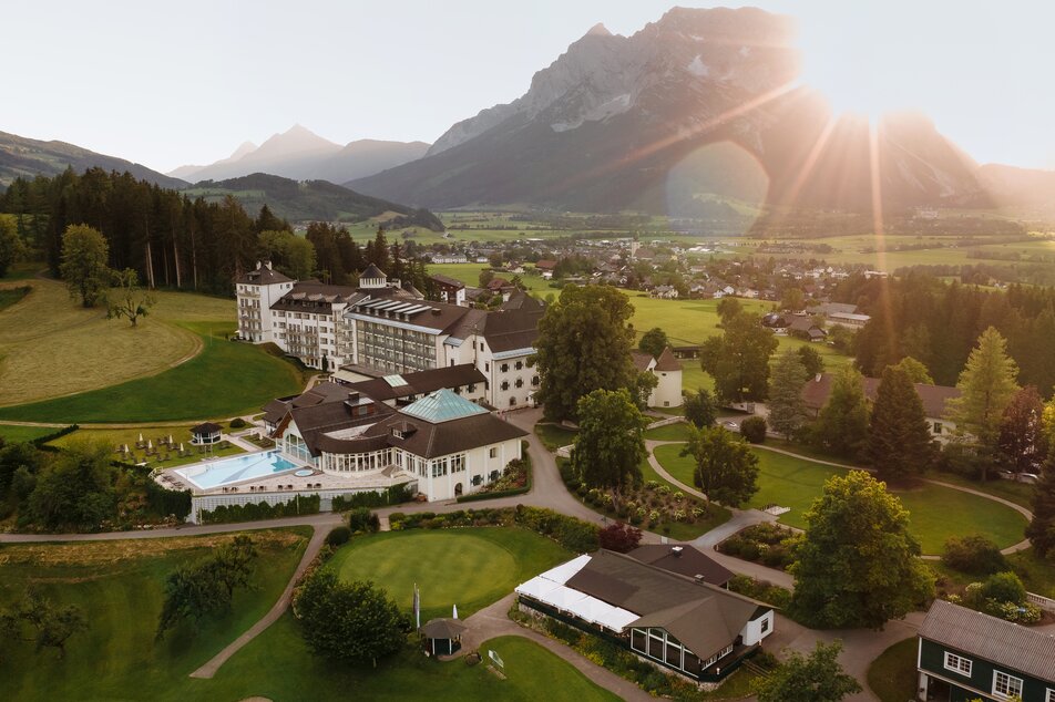 Drehort - Hotel Herbrechter - Impression #1 | © Richard Schabetsberger