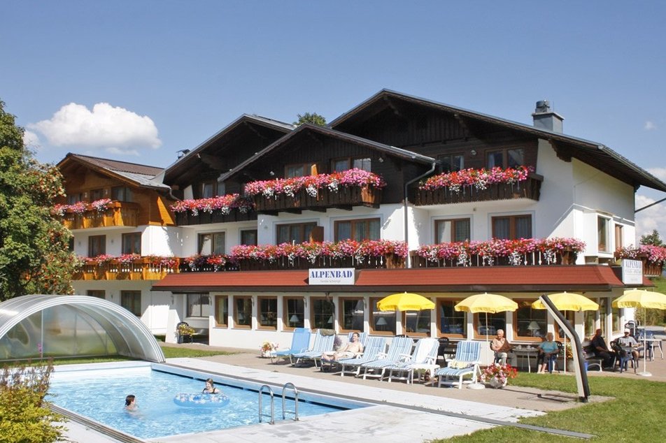 Cafe-Restaurant Alpenbad - Imprese #1 | © Café-Restaurant Alpenbad