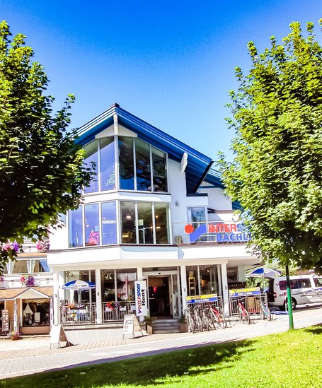 Die Fassade von Intersport Bachler. | © Intersport Bachler