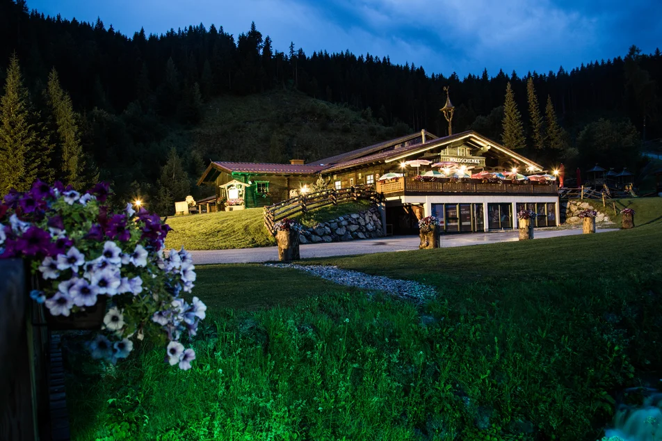 Abendstimmung mit der Ramsauer Waldschenke. | © Ramsauer Waldschenke