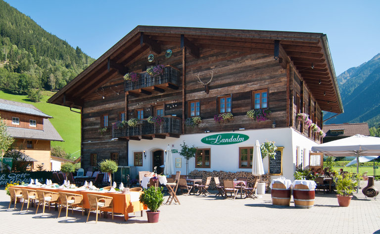 Gasthof Landauer und Landalm - Impression #2.2 | © Landalm - Sommerfeste - Ausflüge - Restaurantleben