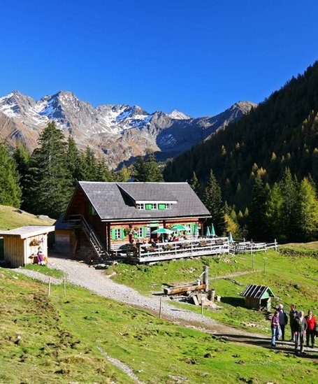 Hut at the Duisitzkarsee Lake | © Duisitzkarseehütte