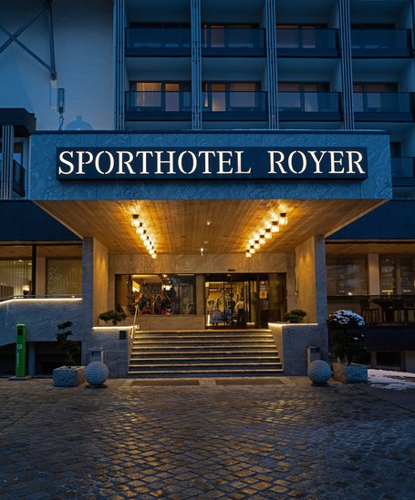 Hotel entrance  | © Herbert Raffalt 