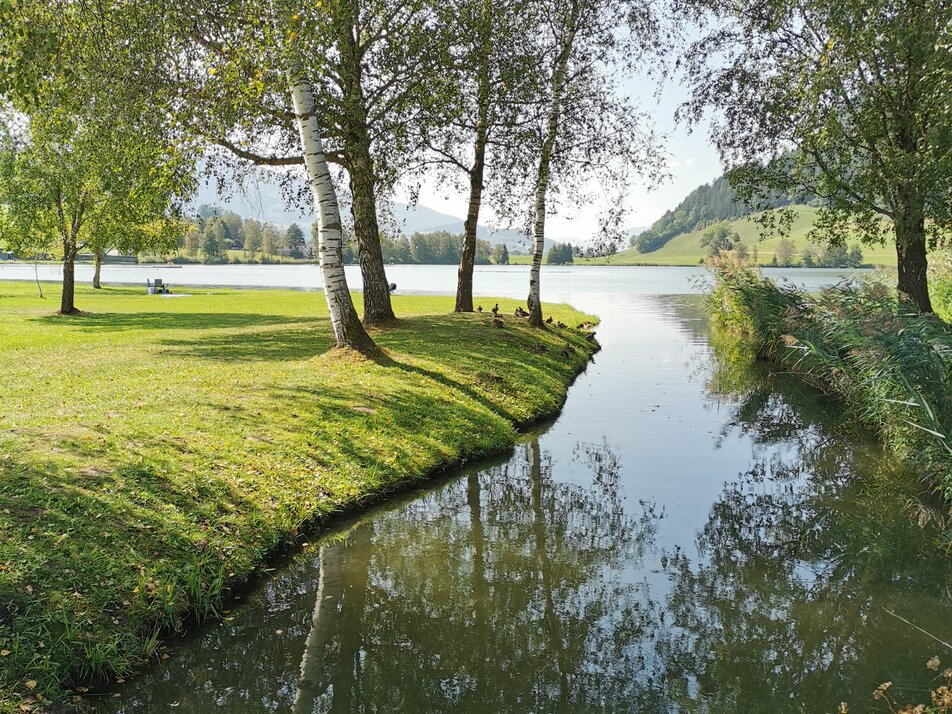 Pilates am Natur.Kraft.Platz. Putterersee - Impression #1 | © Birgit Geieregger