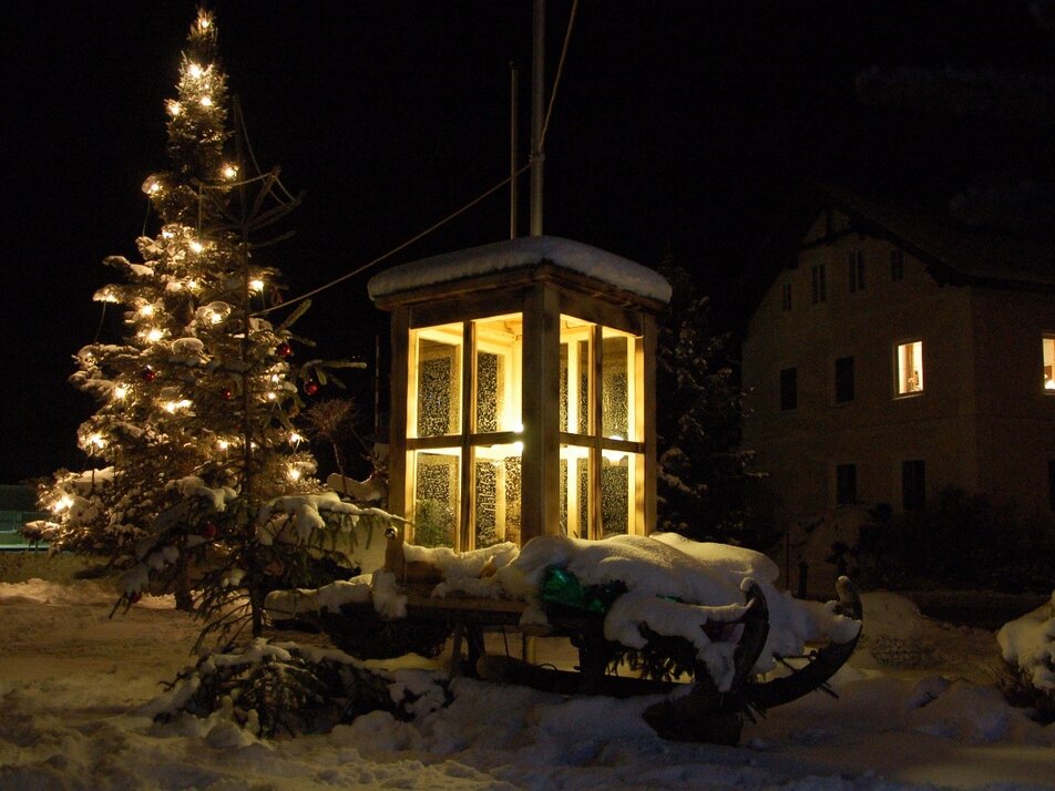 Lighting of the Chrismas Tree on the village square in Pruggern - Impression #1