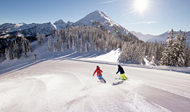Skiing holiday on Planai |Schladming-Dachstein | © Herbert Raffalt