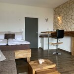 Pomiń zdjęcie Studio, prysznic, WC, 1 pokój do spania