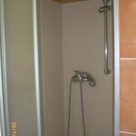 Pomiń zdjęcie Dreibettzimmer mit Dusche, WC