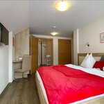 Photo of double room with shower, WC