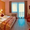 Photo of double room with shower, WC