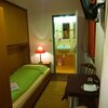 Photo of single room with shower, WC