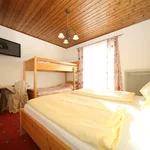 obrázek room with 4 beds with bath tube, WC