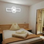 Pomiń zdjęcie Einzelzimmer mit Dusche, WC