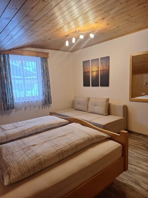 Zimmer Wohnung B: