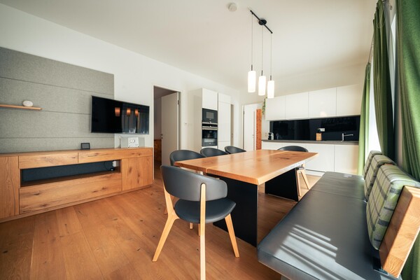 Kitchen Hoam Top 2