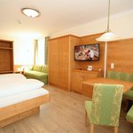 obrázek Suite, sprcha, koupelna, WC, 2 místnosti na spaní