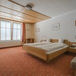 Bild von Dreibettzimmer mit Dusche, WC