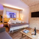 Bild von "Zirbe Romantik" - DZ m. Badewanne, WC (4 - 6 N.)