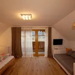 Pomiń zdjęcie Pokój rodzinny, WC i wanna/prysznic oddzielny, balkon