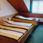 Pomiń zdjęcie Pokój trzyosobowy, prysznic, WC