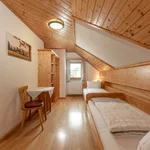 Pomiń zdjęcie Zweibettzimmer (Nr. 11) mit Dusche, WC