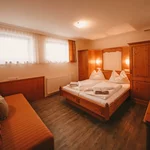 Pomiń zdjęcie Pokój dwuosobowy, prysznic, WC