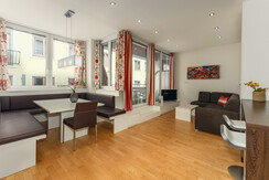 Top 4 Küche mit Ess- und Wohnbereich Top 4 Küche mit Ess- und Wohnbereich