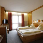 Pomiń zdjęcie Zweibettzimmer "Dachstein" m. Balkon m. Frühstück